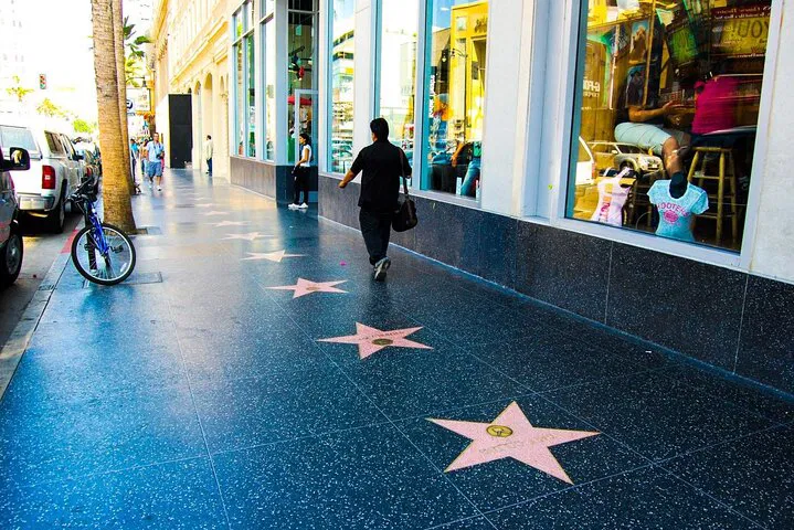 Explore LA's Iconic Landmarks: A Hollywood & Rodeo Drive Day Tour