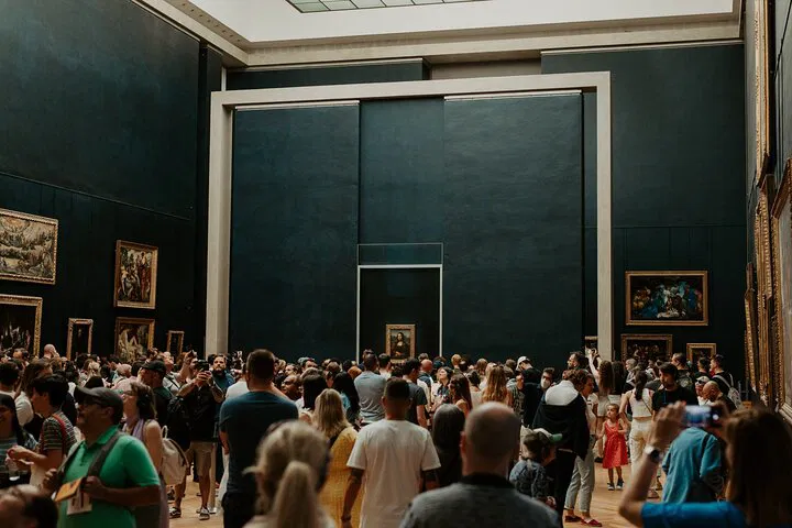 Louvre Museum Ticket: See Mona Lisa + Audio Guide