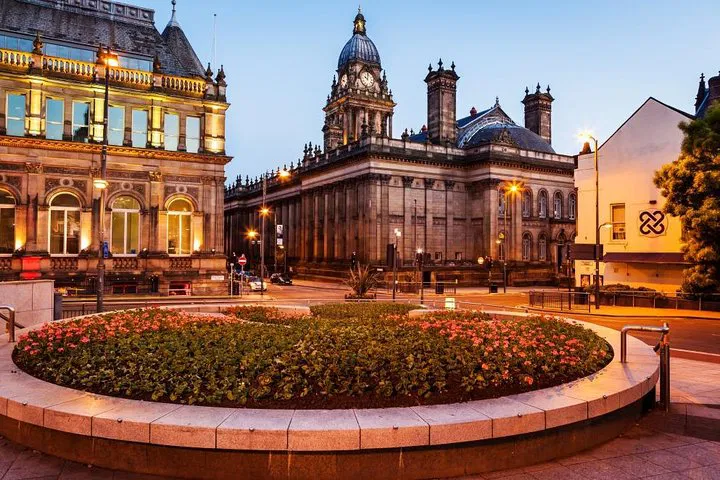 Unleash Leeds: Self-Guided Scavenger Hunt Adventure!