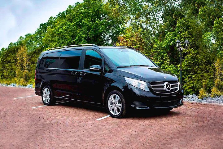 Stress-Free Arrival: Belfast Airport to Lisburn City Private Transfer
