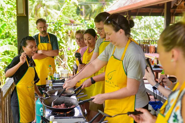 Authentic Thai Cooking Class in Koh Lanta Teak House