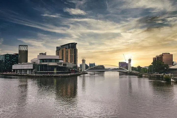 Uncover Manchester's Soul: A 5-Hour Heritage & Innovation Journey