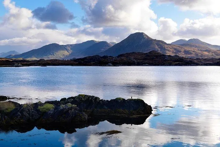 Unveiling Western Ireland: A Whirlwind 2-Day Adventure from Dublin
