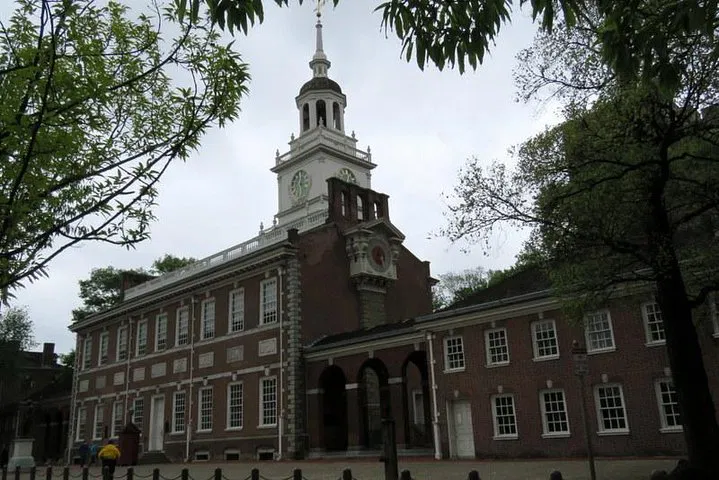 Step Back in Time: Uncover Colonial Philadelphia's Rich History