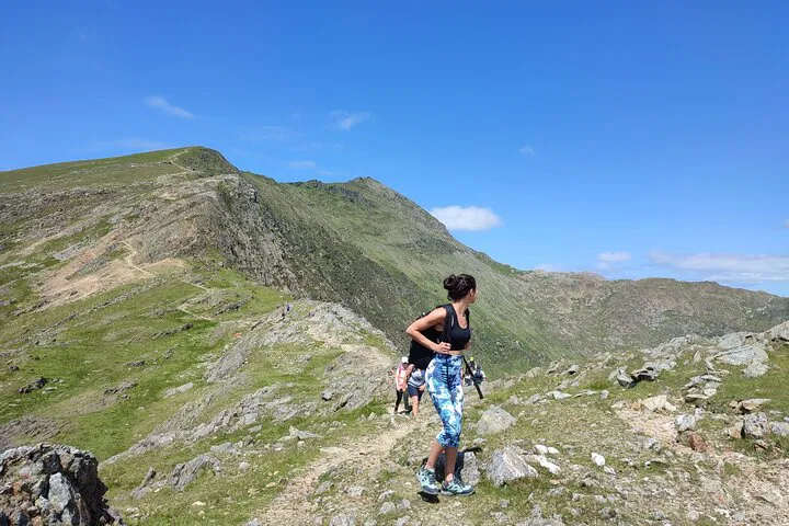 Snowdon Hike: Conquer Wales' Highest Mountain!