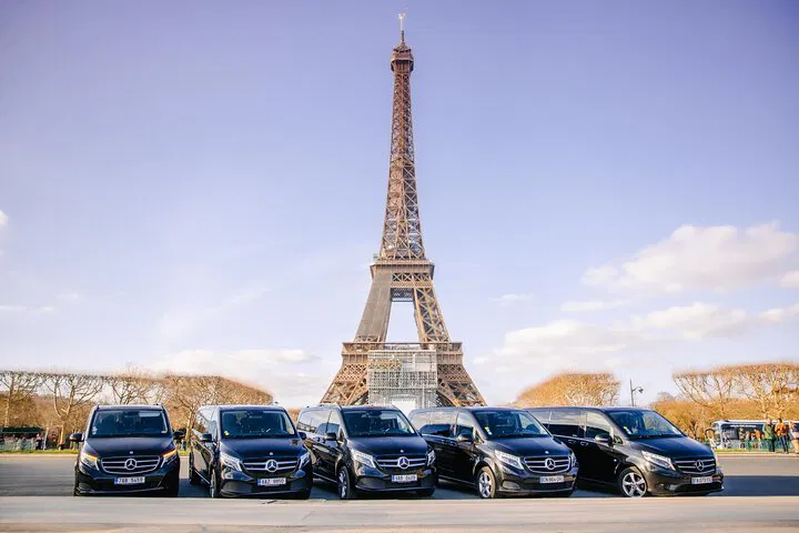 Effortless Paris Transfers: Your Door-to-Door Disneyland Adventure Awaits!