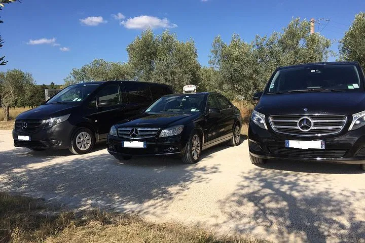 Stress-Free Avignon to Marseille Airport Private Transfer