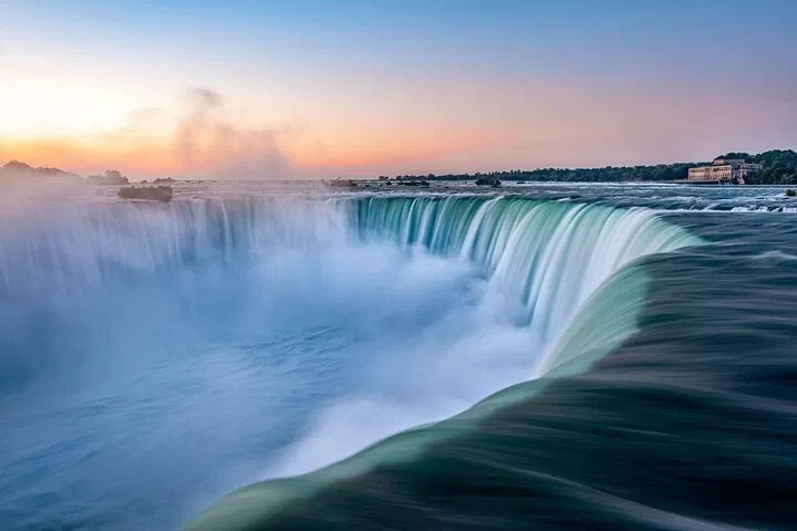 Niagara Falls: Ultimate Small Group Adventure from Toronto