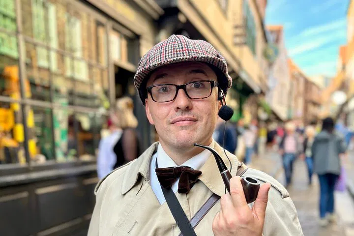 Uncover York's Secrets: A Historical Walking & Chocolate Tasting Adventure