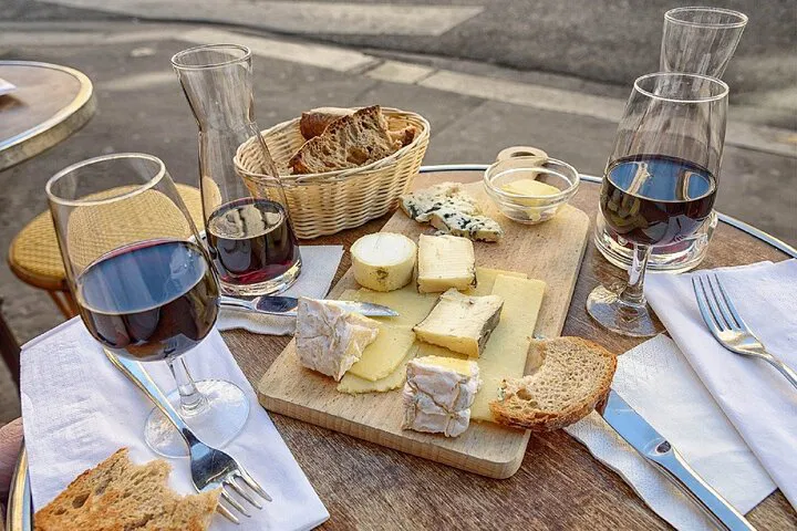 Turin Sunset Food & Drinks Tour: Aperitivo Adventure
