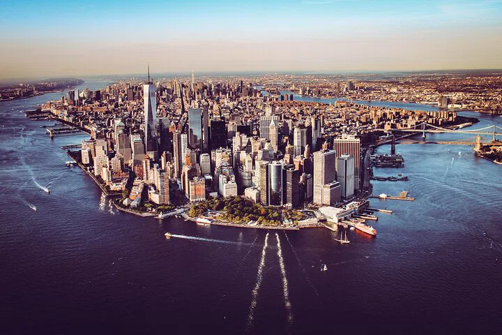 Unlock Manhattan: Your Private Downtown Transfer Awaits!