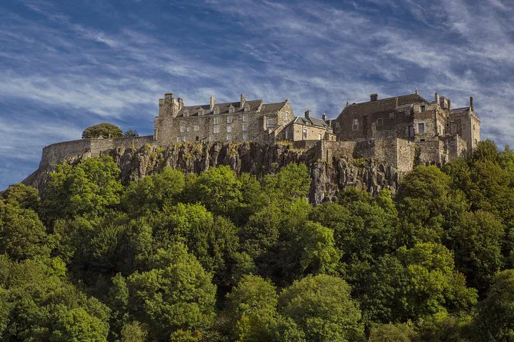 Uncover Braveheart's Legacy: A Luxurious Private Tour from Glasgow