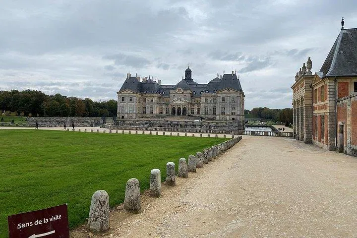 Vaux-le-Vicomte: Unveiling Royal Jealousy with a Private Tour