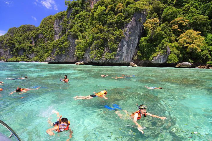 Phi Phi Island Big Boat Tour: A Phuket Escape to Paradise