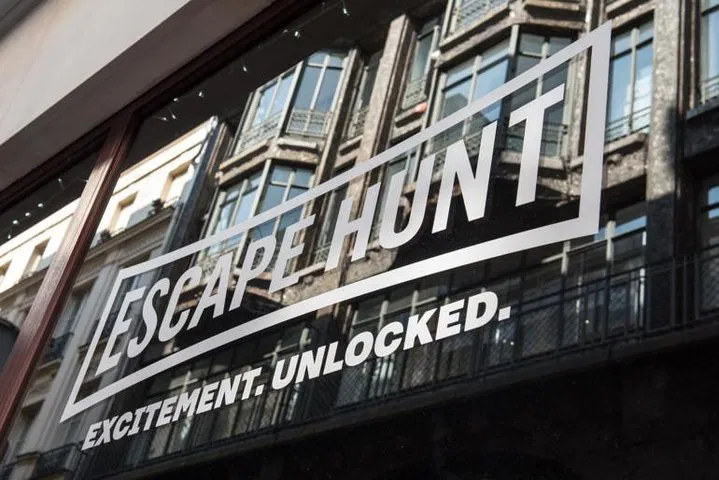 Unlock Paris's Mysteries: An Escape Hunt Adventure!