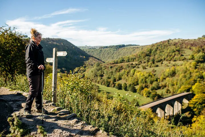 Uncover Derbyshire's Charms: A Peak District Day Trip from Manchester