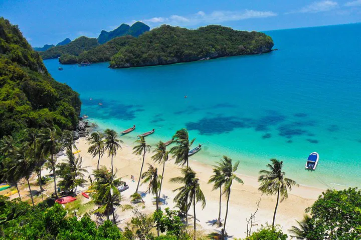 Discover Angthong Marine Park: Snorkel, Kayak & Speedboat Adventure from Koh Samui!
