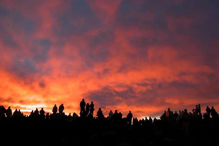 Maui Sunrise Bike Adventure: Summit to Shore Thrill!