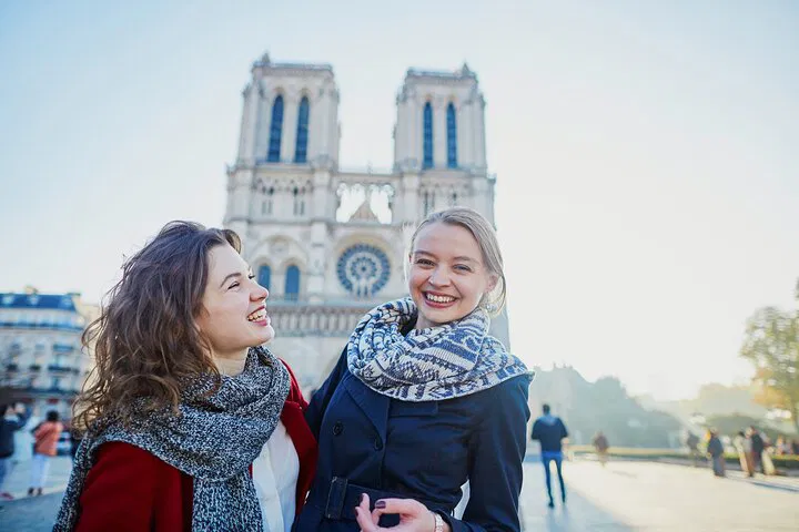 Louvre & Notre Dame: Skip-the-Line & Audio Tour