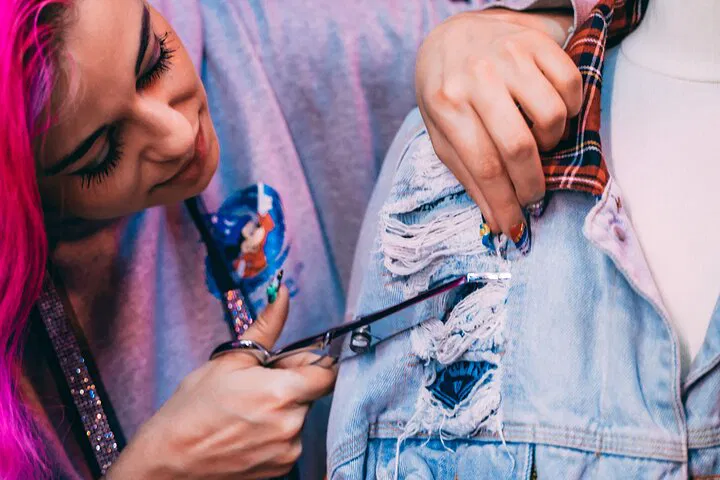 Design Your Denim: Parisian Celebrity Fashion Experience