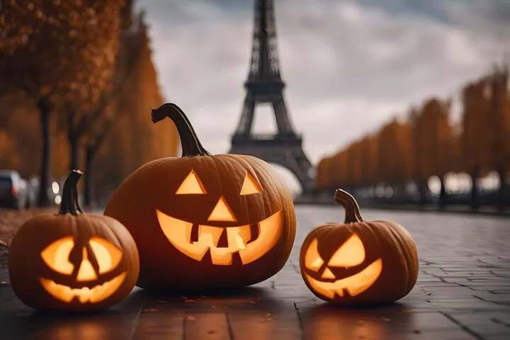 Paris Halloween Dark Stories Small Group Walking Tour