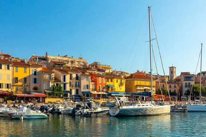 Provence's Charms: A Personalized Land & Sea Escape