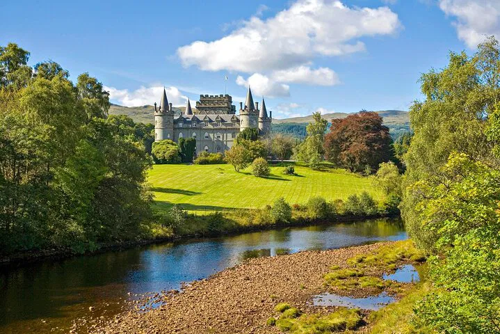 Unveiling Scotland's Majesty: A Private Highland & Loch Lomond Journey