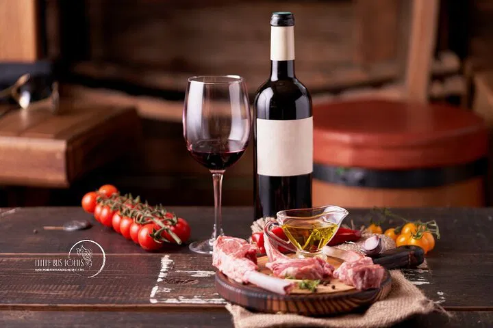 Temecula's Brunch & Wine Tasting Limo Tour: A Luxurious Sip of California