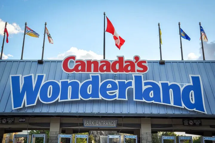 Wonderland Private Day Tour from Toronto