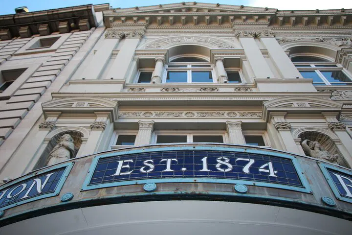 Unravel London's Mysteries: A Private Sherlock Holmes Adventure!