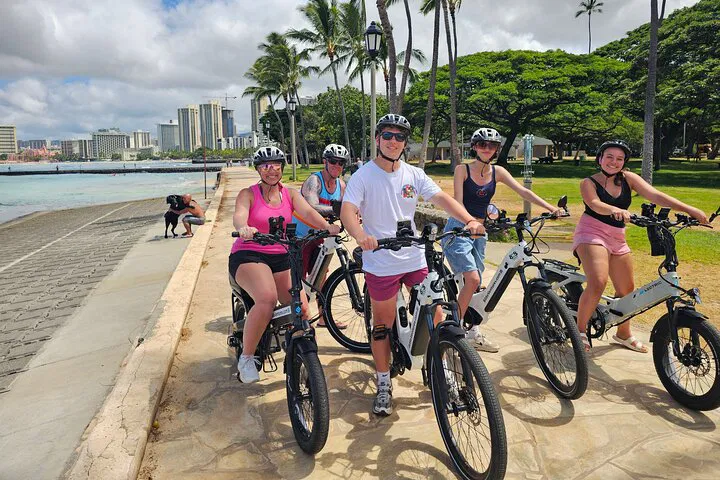 Waikiki E-Bike Tour: See Honolulu's Best in 1.5 Hours
