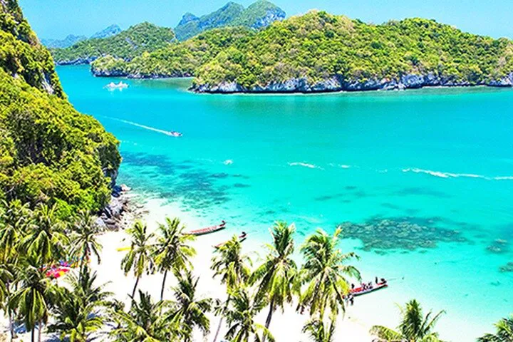 Angthong Marine Park Adventure: Big Boat Economy Tour!