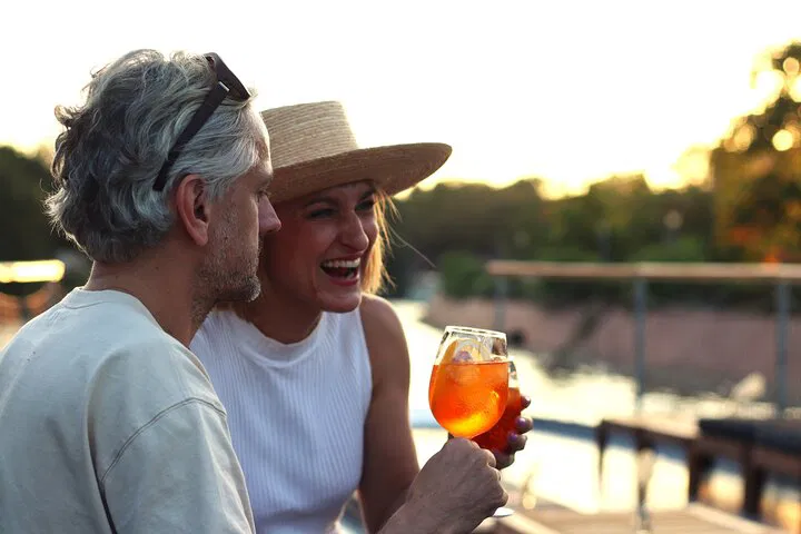 Berlin Moonlight Cruise: Romantic Evening Boat Tour