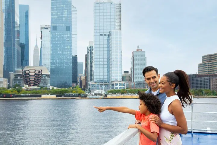 Skyline Views & Bottomless Mimosas: Jersey City Brunch Cruise!