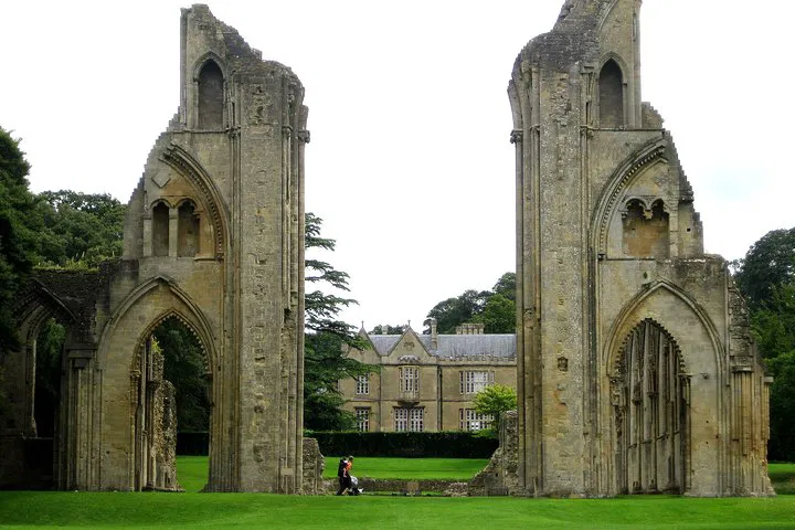 Glastonbury: Full-Day Tour of Legends & Magic