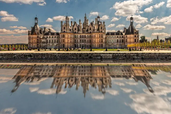 Discover Loire Valley: A Personalized Castle Tour from Paris