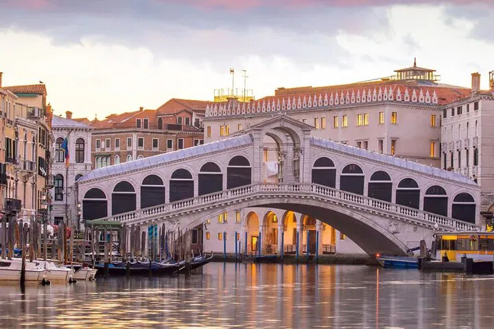Venice Day Trip: A Luxurious Escape from Milan