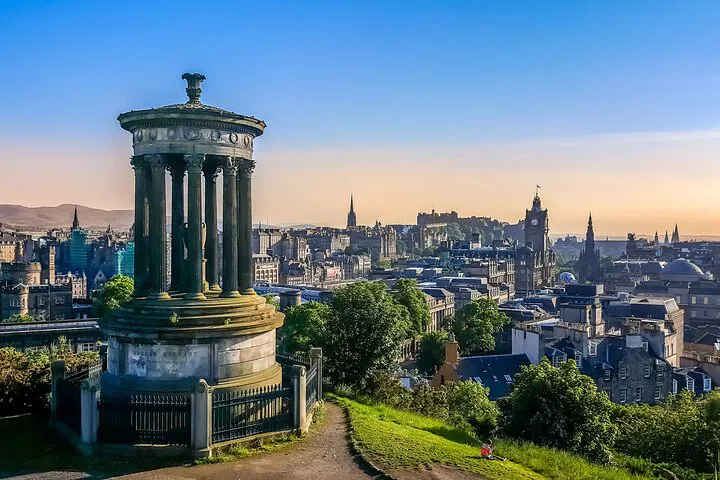 Uncover Edinburgh's Secrets: A Self-Guided Audio Adventure