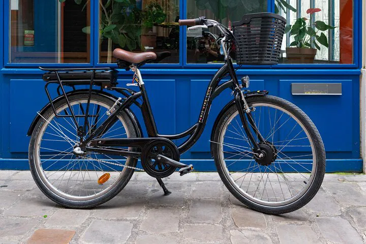 Paris E-Bike Rental: Explore Le Marais Like a Local!