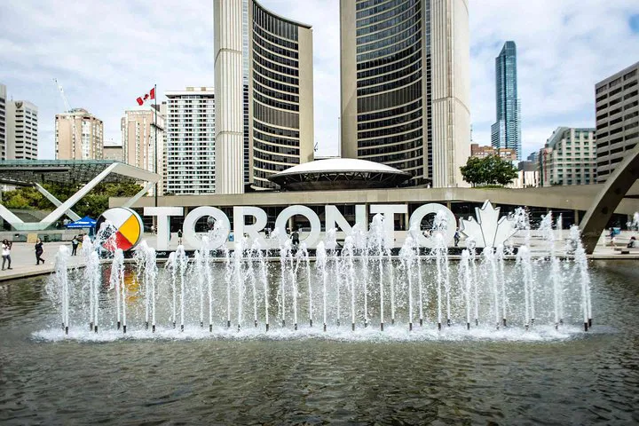Stress-Free Niagara Falls Trip: Private Hotel/Airport Transfers from Toronto