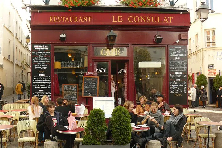 Uncover Paris: Wine Tasting & Walking Tour