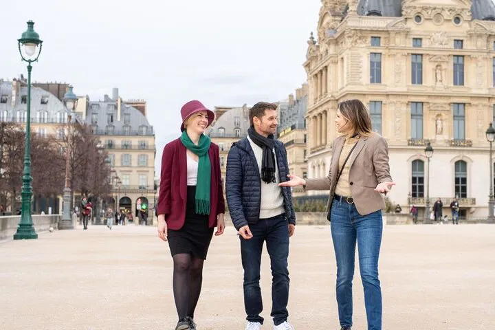 Unlock Paris: Personalized Hidden Gems & Highlights Tour with a Local