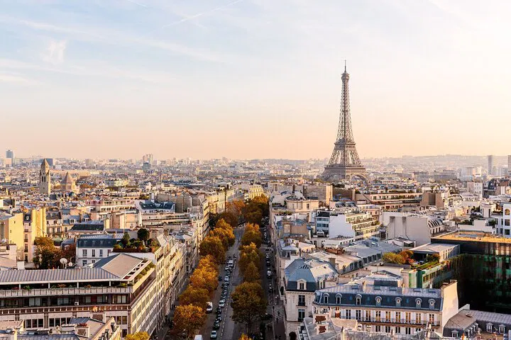Paris Rail, Bus & Seine Lunch Cruise: A Whirlwind Parisian Adventure