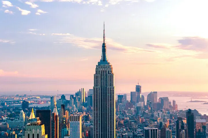 Unlock NYC's Secrets: AI-Powered Audio Adventures Await!
