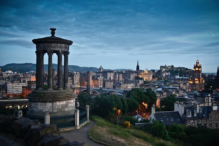 Uncover Edinburgh's Majestic Past: A Private Castle & Royal Mile Journey