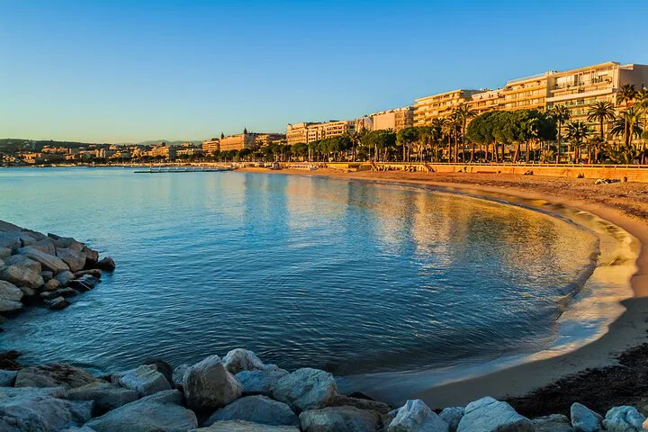 Côte d'Azur Gems: A Half-Day Trip from Nice to Antibes, Cannes & Saint Paul de Vence