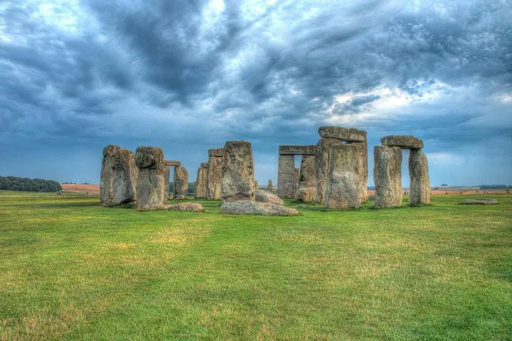 Uncover Ancient Wonders: Private Stonehenge, Windsor & Bath Tour
