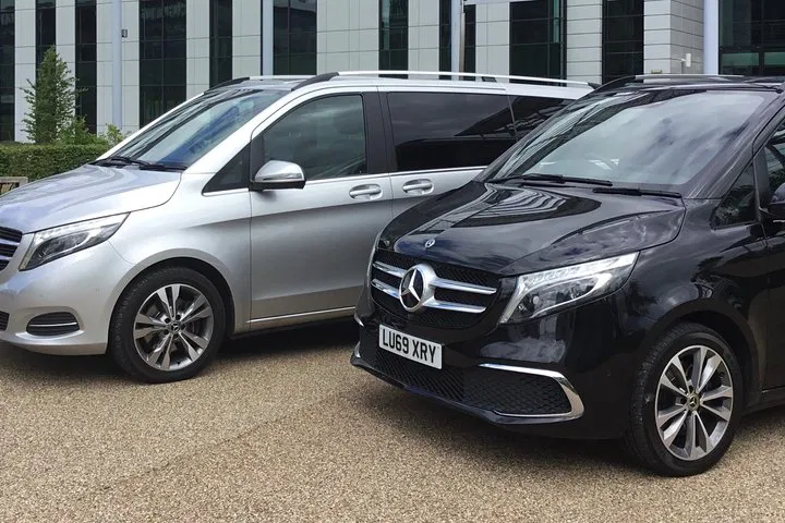 Stress-Free Glasgow Arrival: Airport to City Private Transfer