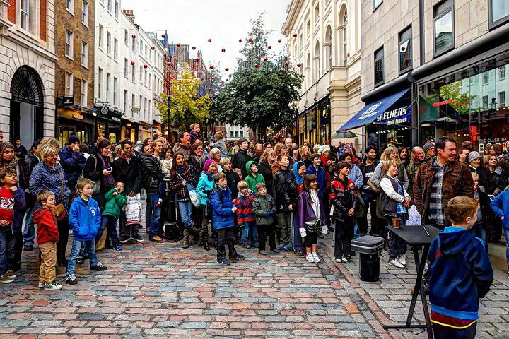 Enchanting London Christmas Lights Private Walking Tour: A Festive Spectacle