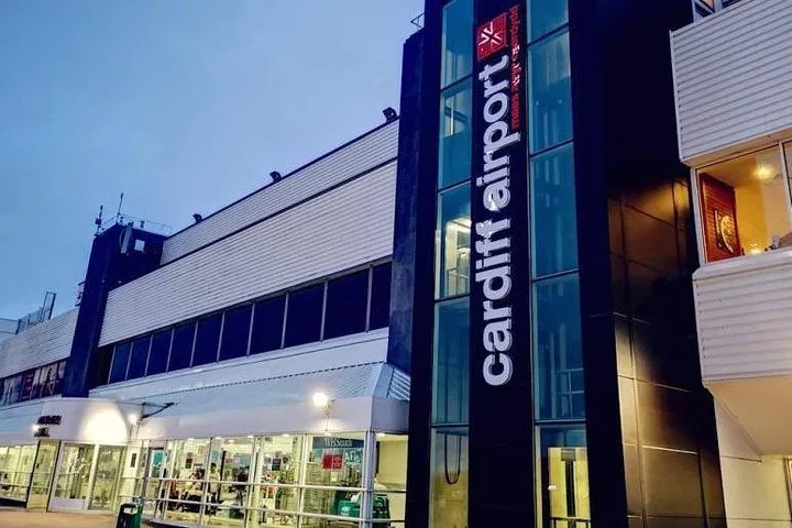 Stress-Free Cardiff Arrival: Private Airport Transfer to Your Hotel